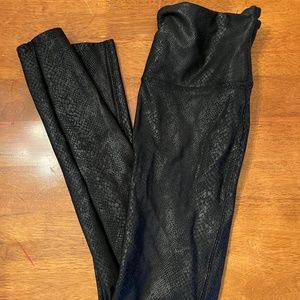 Spanx faux leather leggings- size large